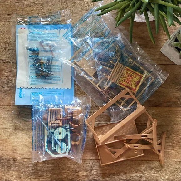 PLAYMOBIL Retired Set 7855 Knights Market Stand - Picture 2 of 9